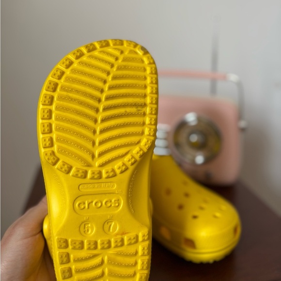 Crocs—yellow - Picture 3 of 5